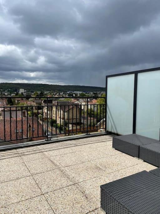 Appartement 3P Gare Terrasse Et Parking Prive 프랑콩빌 외부 사진